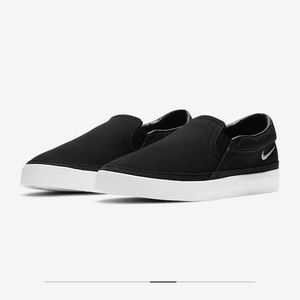Nike Black Court Legacy NWOT